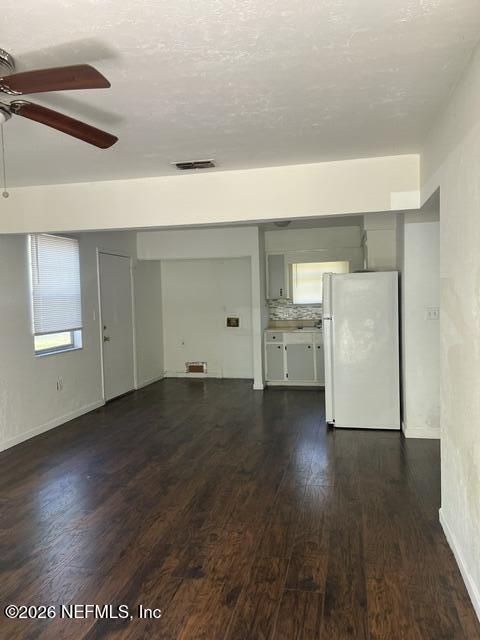 Building Photo - 25146 NW 4 Ave