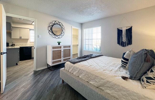 Building Photo - Ashwood Park Apartments