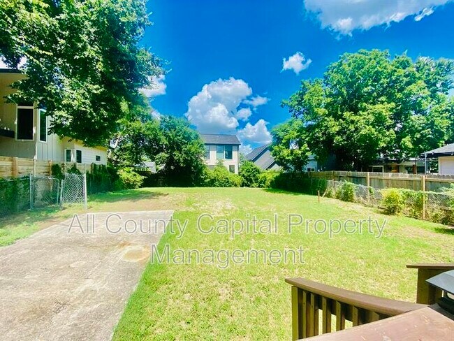 Foto del edificio - 1709 Deloney St