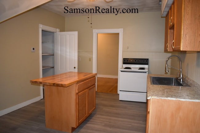 Photo - 180 S Clarendon St Apartment