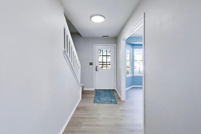 Foto del edificio - 505 Newbury Dr