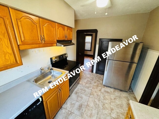 Building Photo - 5800 Goener Ave
