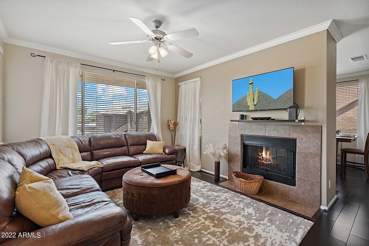 Primary Photo - 7009 E Acoma Dr