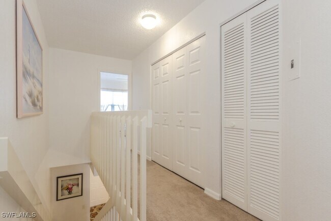 Foto del edificio - 1044 Woodshire Ln