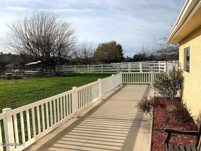 Building Photo - 5837 E Los Angeles Ave