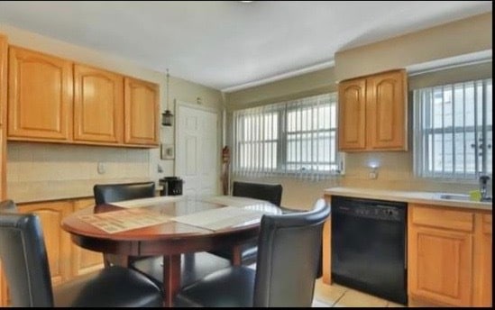 Foto del edificio - 8509 Liberty Ave