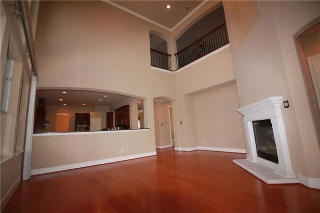 Building Photo - 6949 Bendbrook Dr