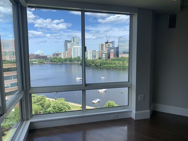 Foto del edificio - 75 Cambridge Pkwy