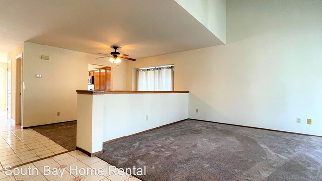 Building Photo - 4 br, 2.5 bath House - 1124 Calle Almaden