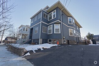 Building Photo - 565 Riverside Ave