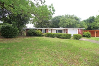 Building Photo - 3875 Arbutus Dr