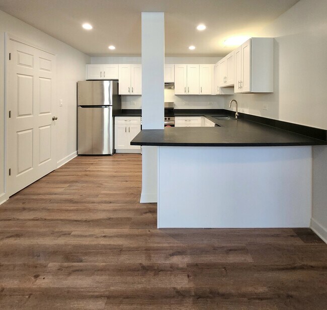 Foto del edificio - 2763 N Sawyer Ave