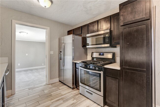 Foto del edificio - 2641 N Arrowhead St