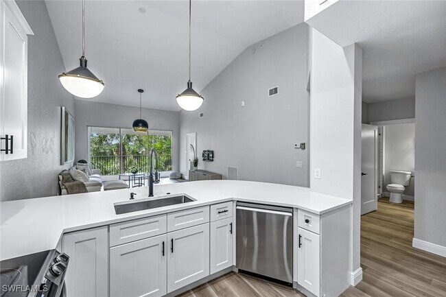 Foto del edificio - 7741 Pebble Creek Cir