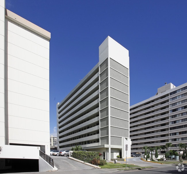 Foto principal - Kaahumanu Plaza