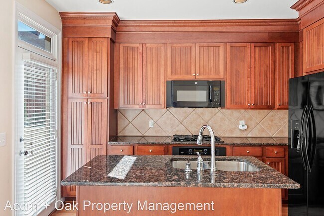 Building Photo - 3 br, 3.5 bath House - 1221 Capability Dr ...