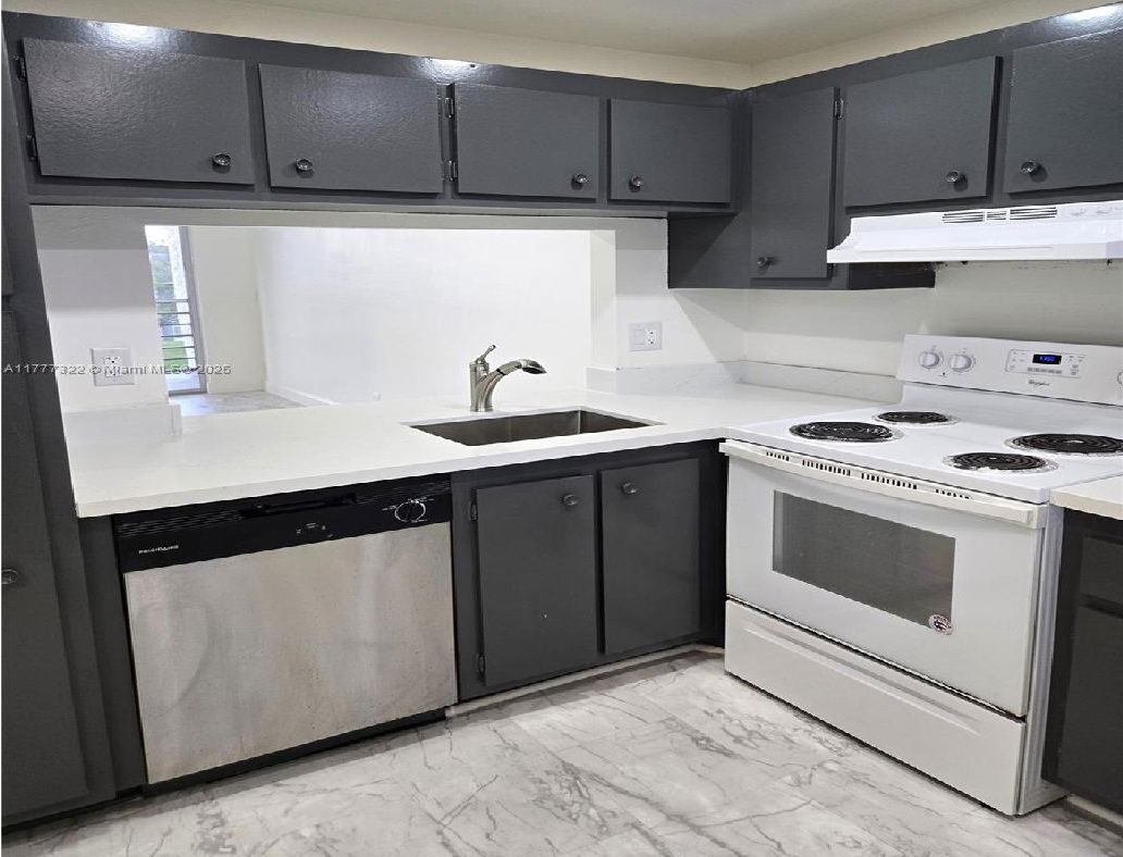 Foto principal - 9311 Orange Grove Dr