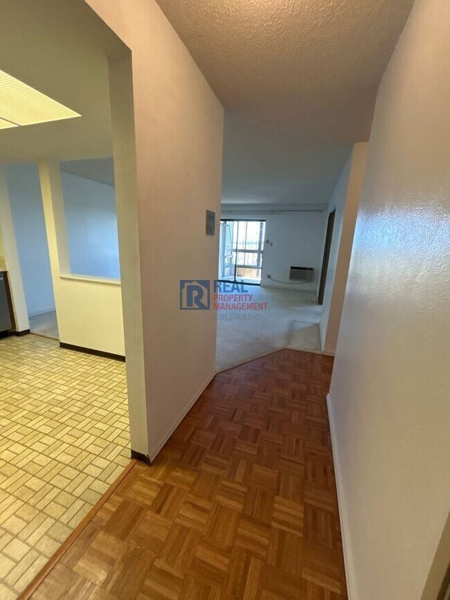 Foto del edificio - 13902 E Marina Dr