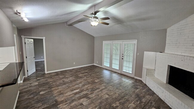Foto del edificio - 10007 Winding Trail Rd