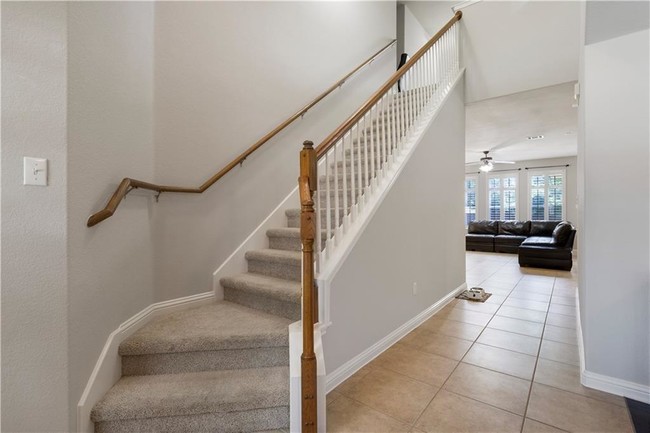 Building Photo - 302 Flagstone Ct