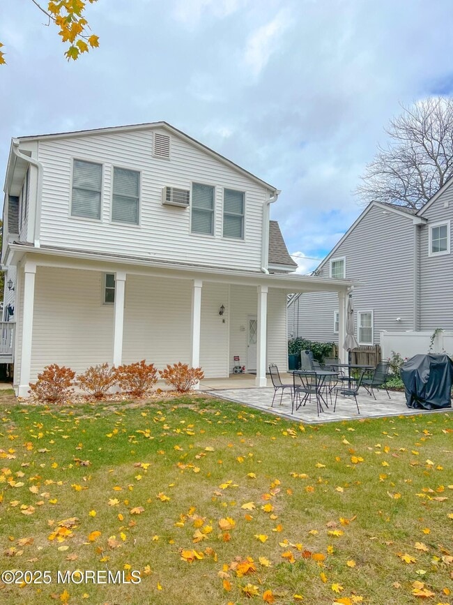 Foto del edificio - 413 Morris Ave