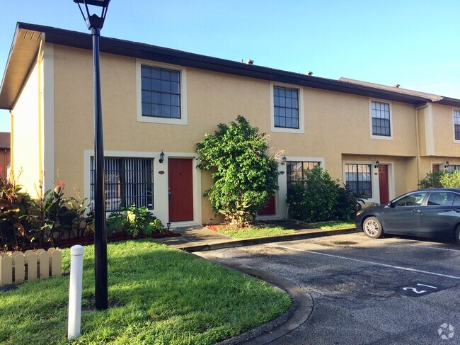 Building Photo - 7404 Woodburn Ct