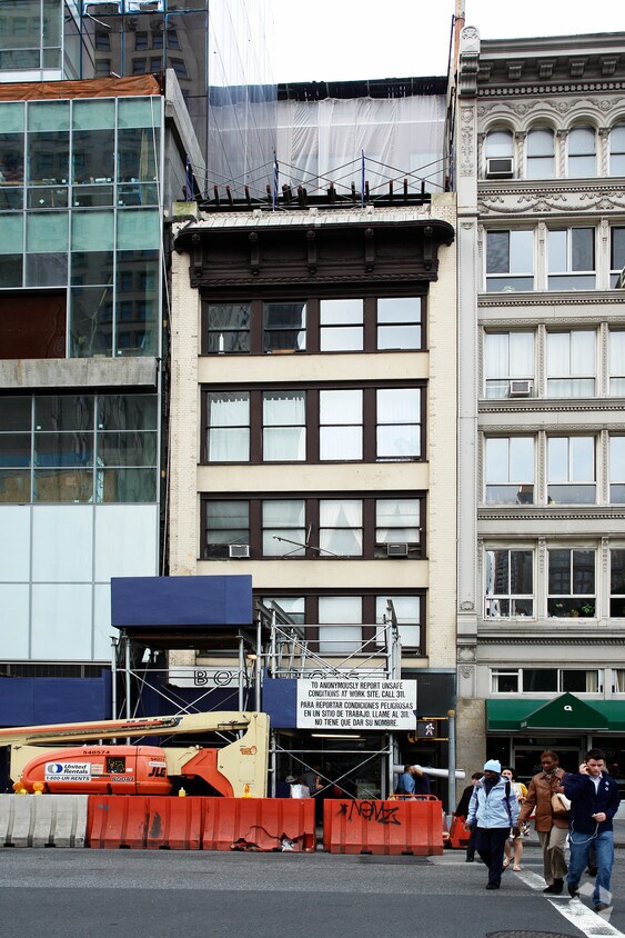 Foto principal - 18 E 23rd St