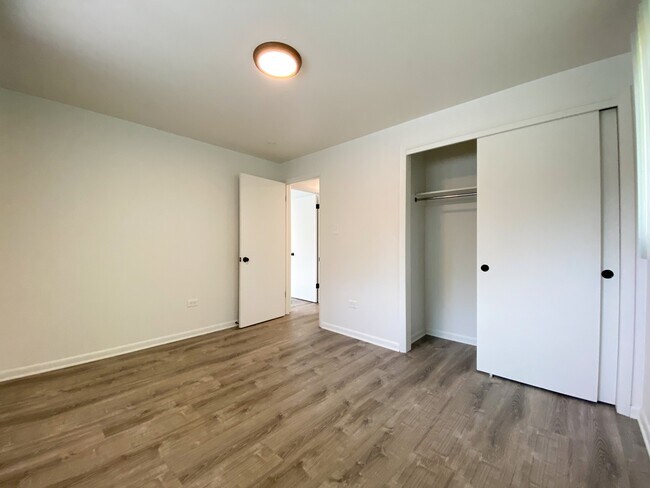 Foto del edificio - OAK NORTH APTS