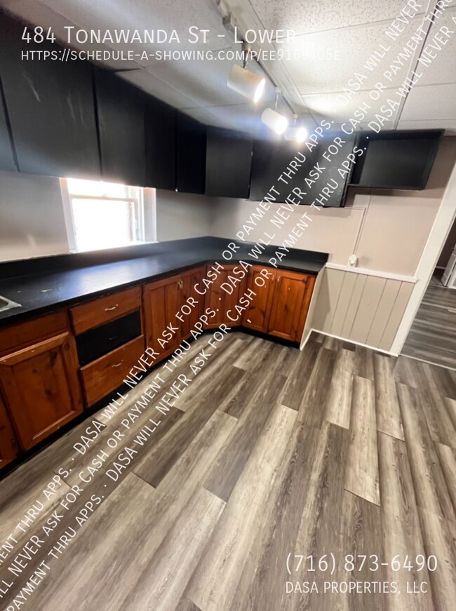 Foto del edificio - 484 Tonawanda St