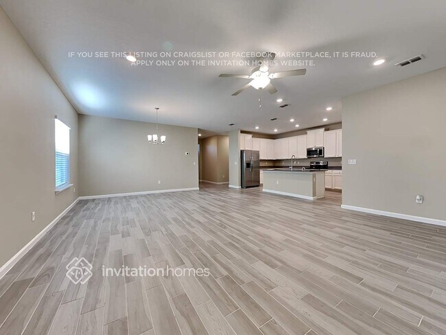 Building Photo - 9902 Lemon Grass Ln