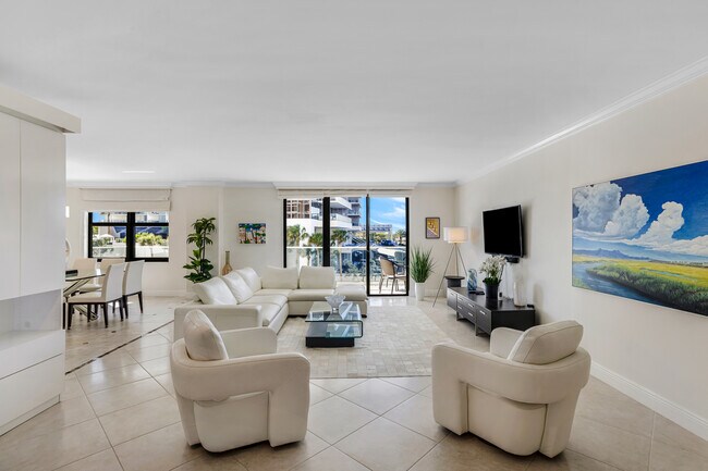 Foto del edificio - 9801 Collins Ave