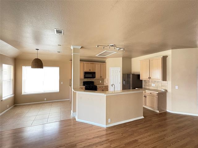 Foto del edificio - 10428 Jaybird Dr