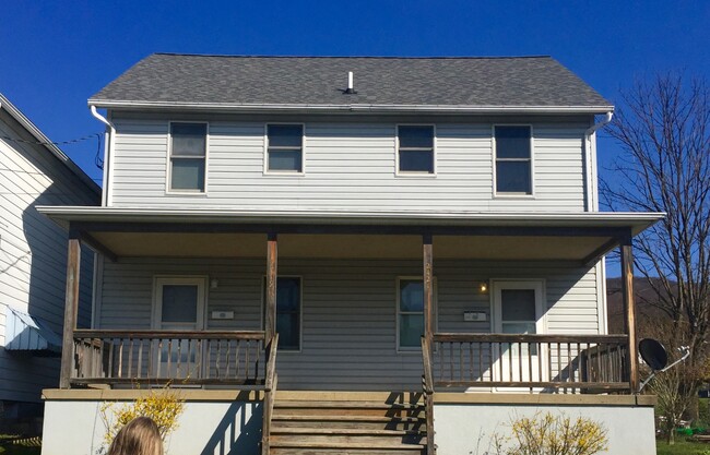 Building Photo - 2121 1st Street