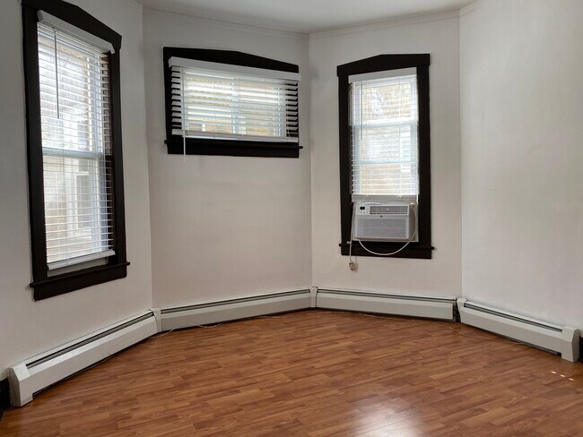 Building Photo - 1510 Pitner Ave