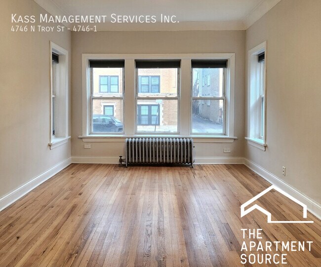 Foto del edificio - 4748 N Troy St