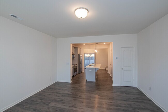 Foto del edificio - BEAUTIFUL 2 Bedroom in MIDLAND