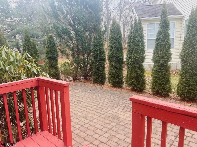 Building Photo - 226 Winding Hill Dr