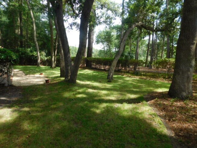 Building Photo - 22 Sandfiddler Road