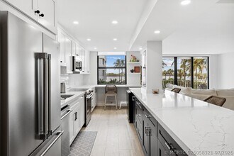 Building Photo - 2860 S Ocean Blvd