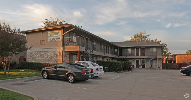 Building Photo - 2520 W Prairie St