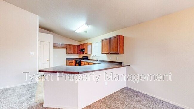 Foto del edificio - 9005 Hidden Spring Ave SW