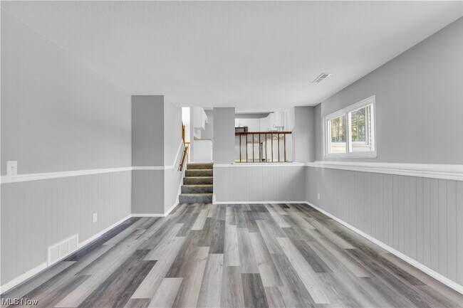 Building Photo - 8000 Newcomb Dr