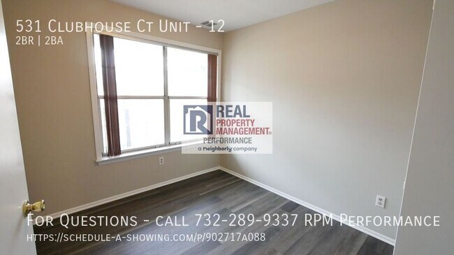 Foto del edificio - 531 Clubhouse Ct