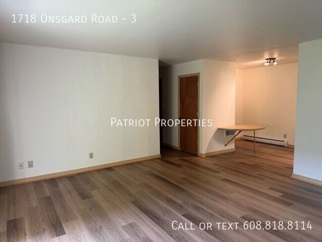 Foto del edificio - 2 bedroom/ 1 bath apartment in Madison, WI