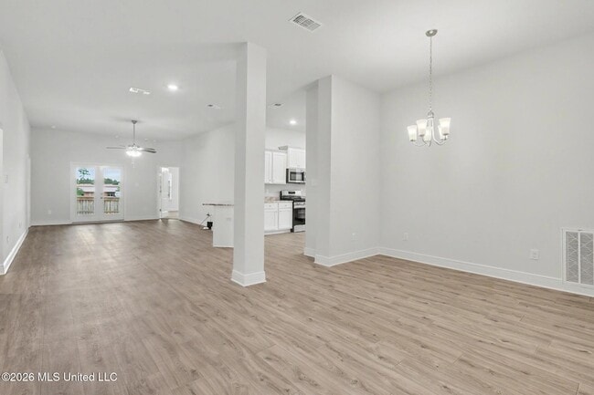 Building Photo - 14027 Oak Arbor Dr