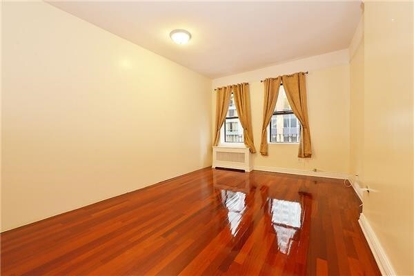 Building Photo - 115 West 57th Street