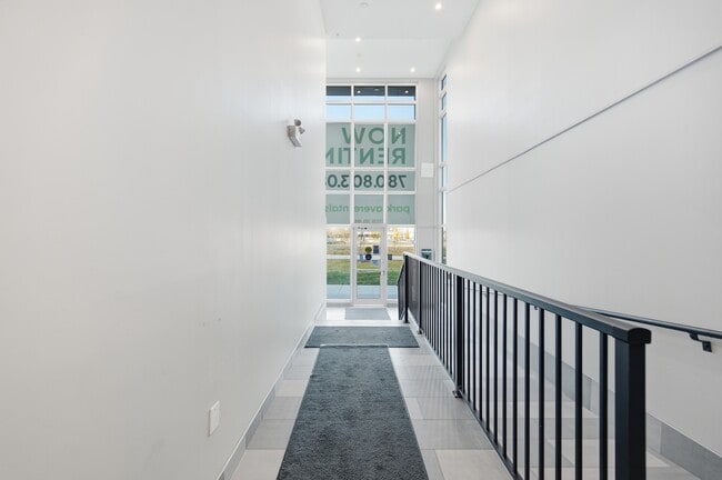 Building Photo - Park Ave - Westrich Group of Properties