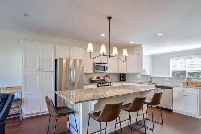 Building Photo - 3216 Creole Ln