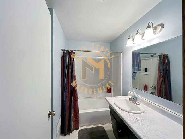 Foto del edificio - 708 N Fernmeadow Dr