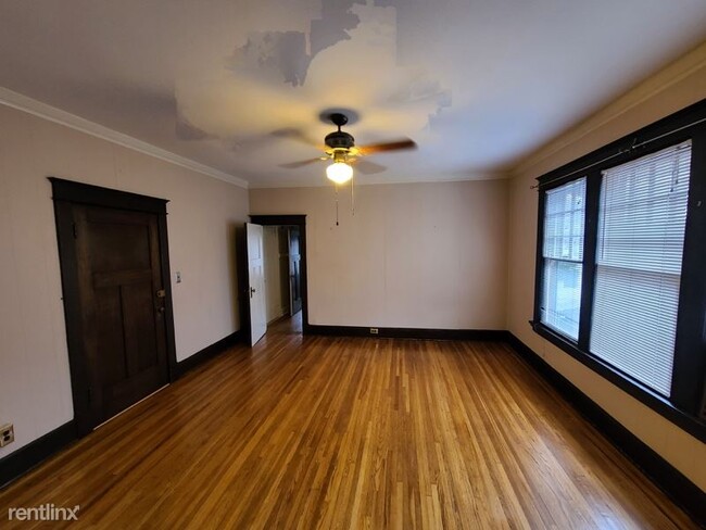 Building Photo - 2217 Belmont Blvd